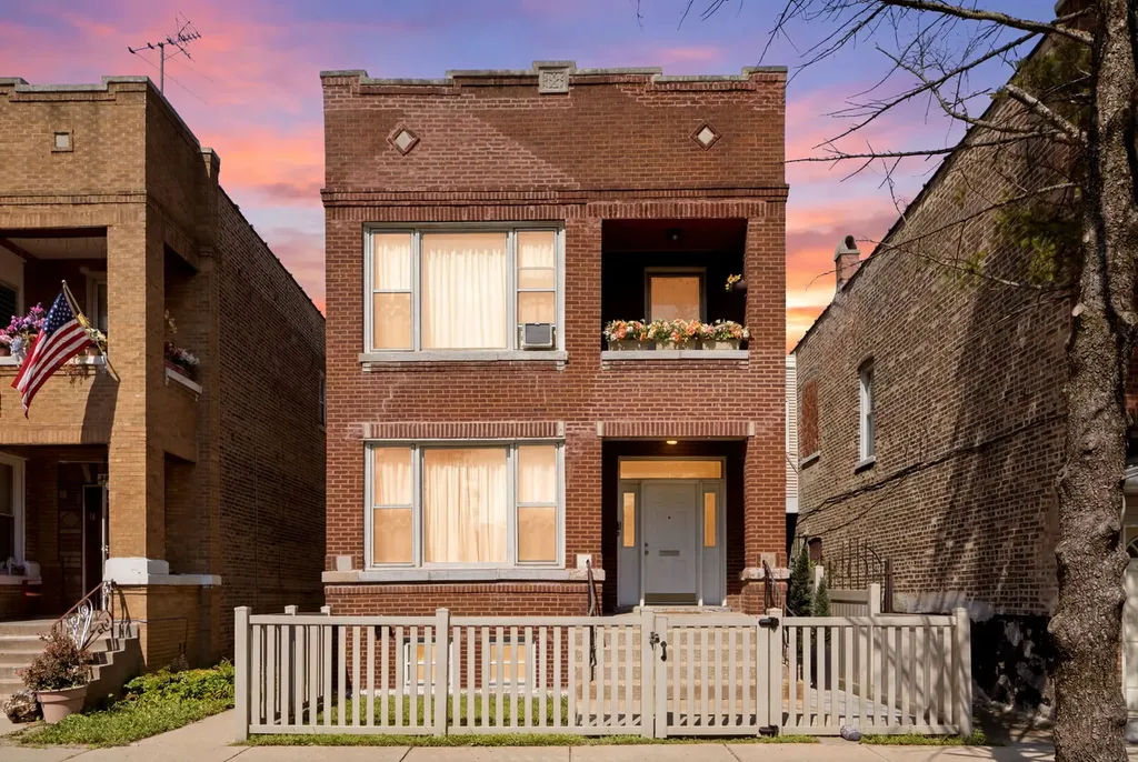 4204 South Maplewood Avenue Chicago IL 60632