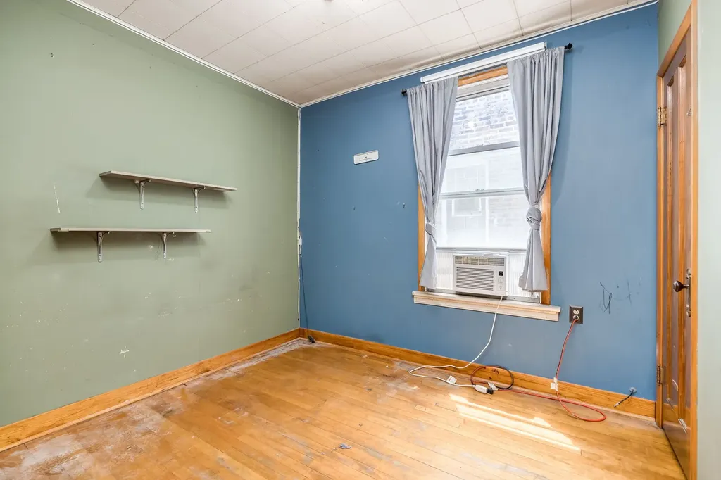 4204 South Maplewood Avenue Chicago IL 60632