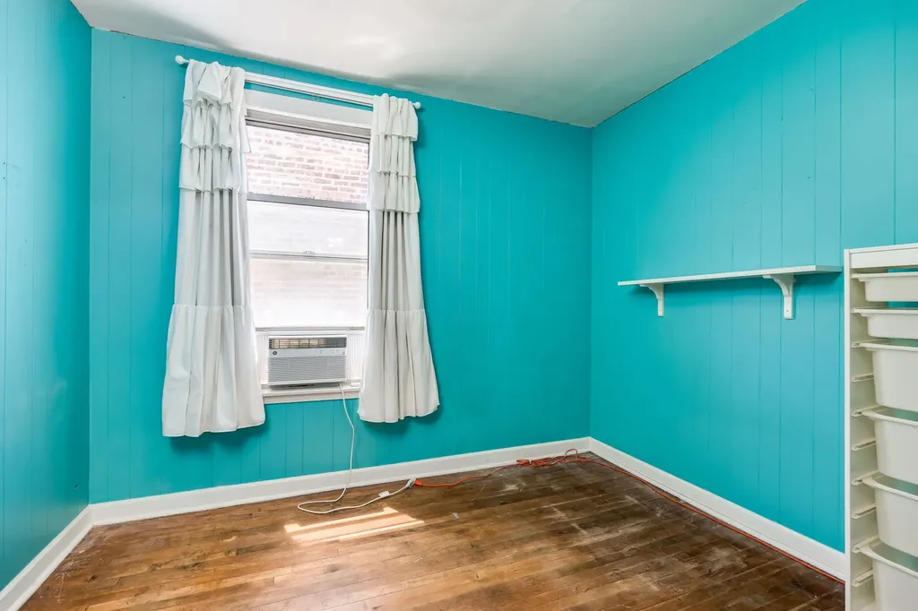 4204 South Maplewood Avenue Chicago IL 60632