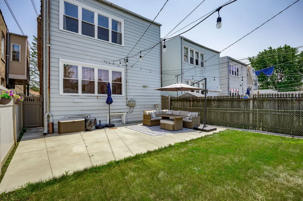 4204 South Maplewood Avenue Chicago IL 60632