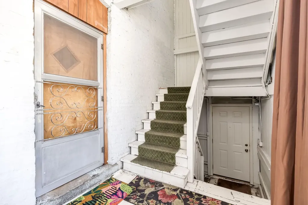 4204 South Maplewood Avenue Chicago IL 60632