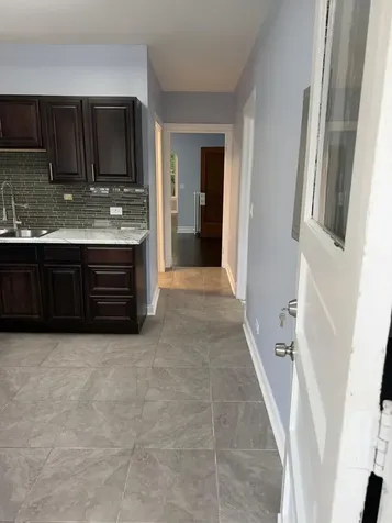 3936 West Cornelia Avenue Chicago IL 60618