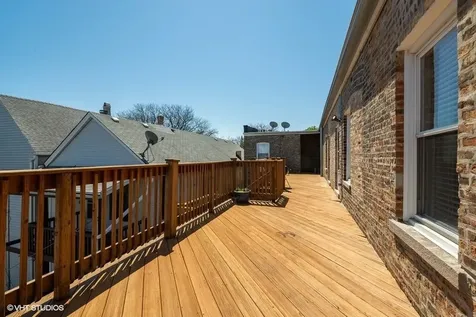 3007 North Clifton Avenue Chicago IL 60657
