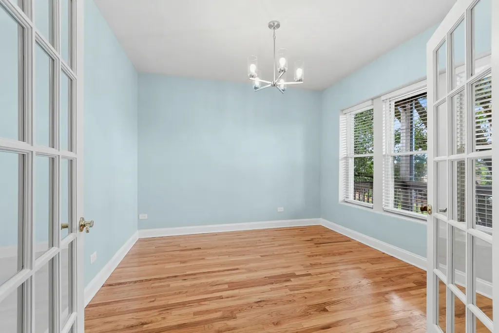 4614 South Calumet Avenue Chicago IL 60653