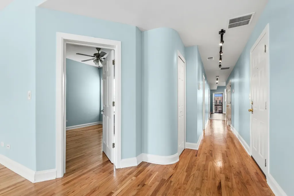 4614 South Calumet Avenue Chicago IL 60653