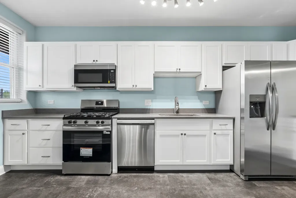 4614 South Calumet Avenue Chicago IL 60653