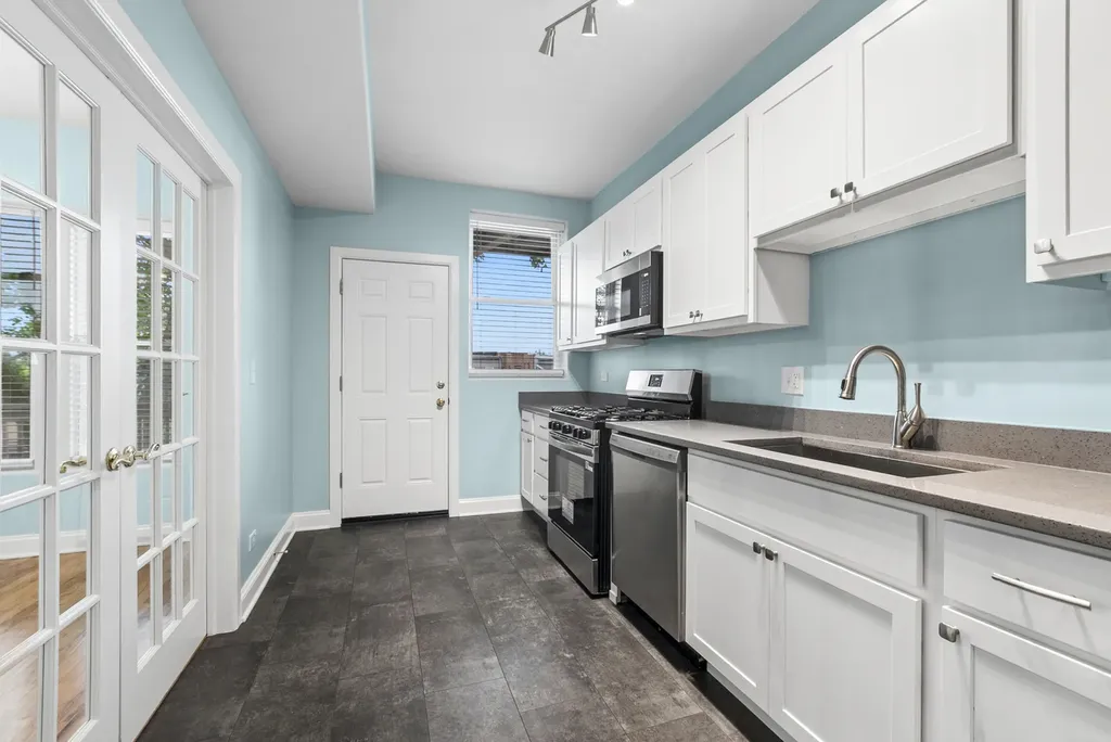 4614 South Calumet Avenue Chicago IL 60653