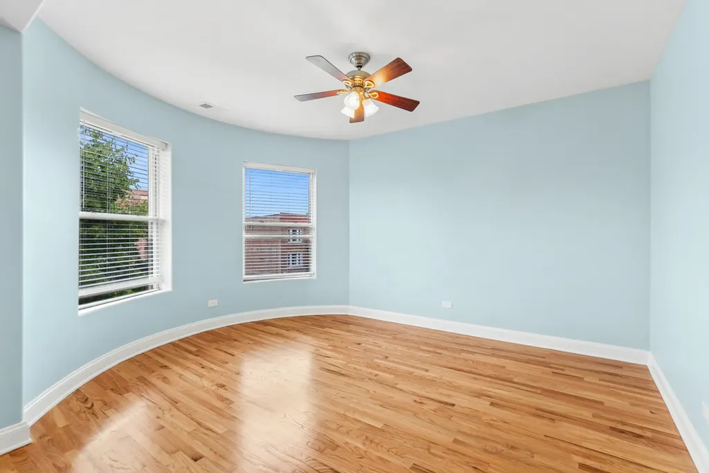 4614 South Calumet Avenue Chicago IL 60653