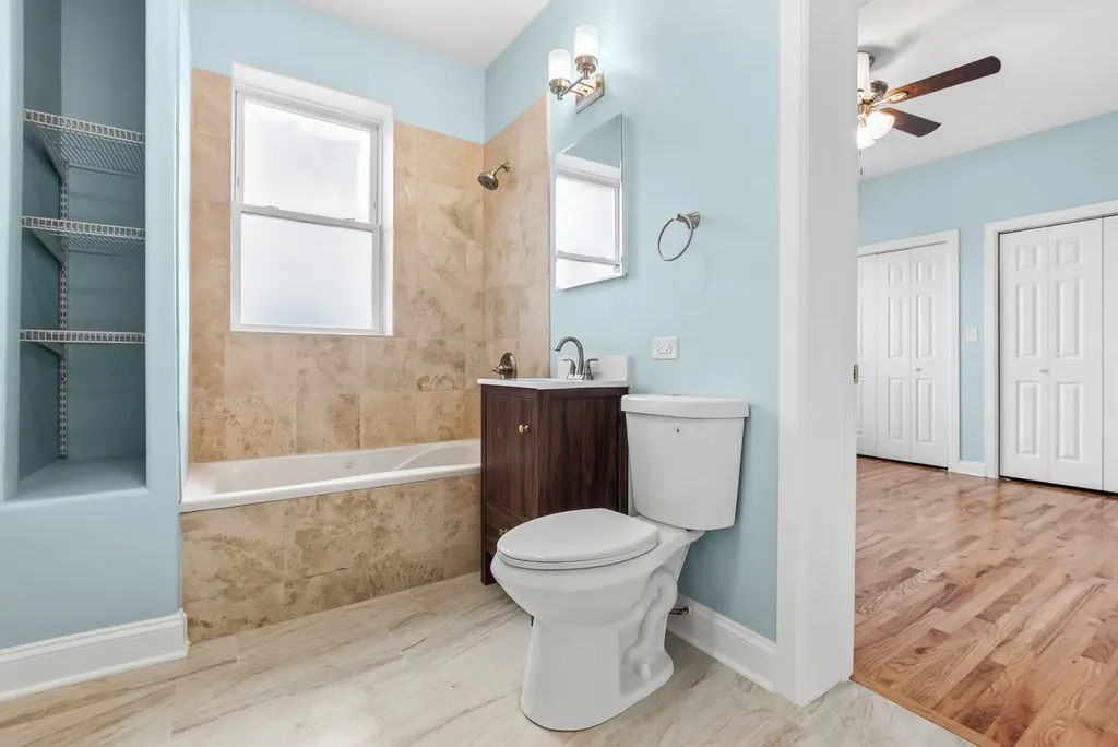 4614 South Calumet Avenue Chicago IL 60653