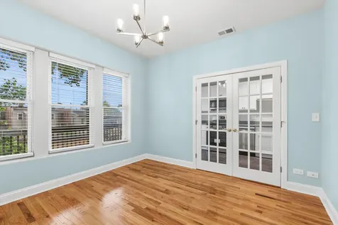 4614 South Calumet Avenue Chicago IL 60653