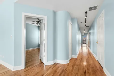 4614 South Calumet Avenue Chicago IL 60653