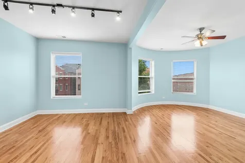 4614 South Calumet Avenue Chicago IL 60653