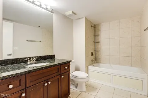 2 South Leavitt Street Chicago IL 60612