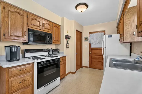 24653 West Junior Avenue Channahon IL 60410