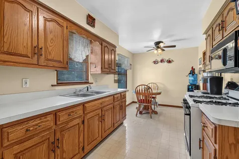24653 West Junior Avenue Channahon IL 60410