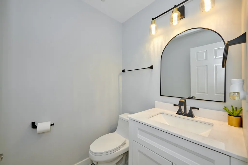 2468 Rosehall Lane Aurora IL 60503