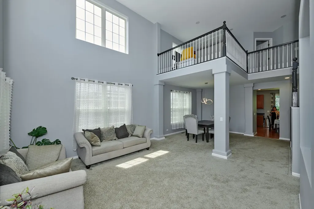 2468 Rosehall Lane Aurora IL 60503