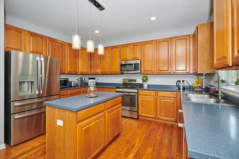 2468 Rosehall Lane Aurora IL 60503