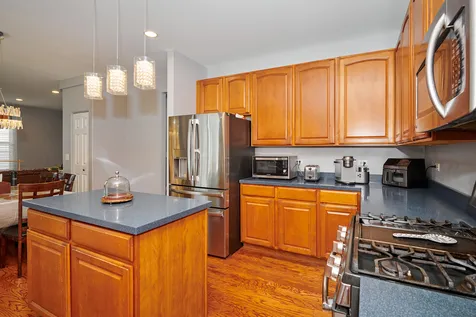 2468 Rosehall Lane Aurora IL 60503