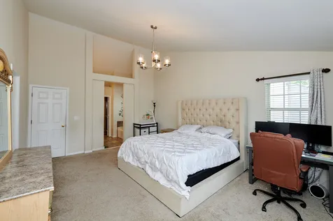 2468 Rosehall Lane Aurora IL 60503