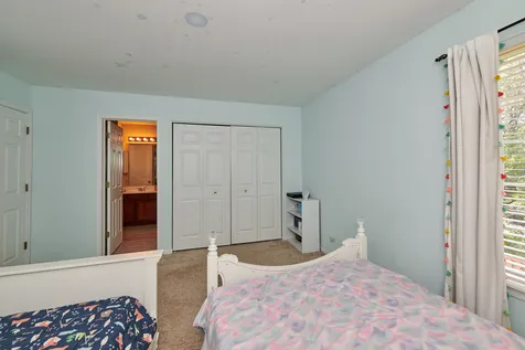 2468 Rosehall Lane Aurora IL 60503