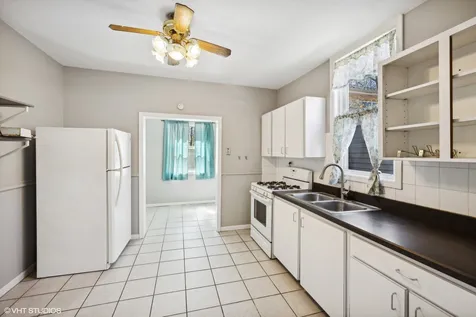 8223 West 30th Street North Riverside IL 60546