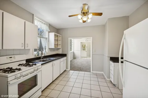 8223 West 30th Street North Riverside IL 60546