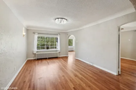 8223 West 30th Street North Riverside IL 60546
