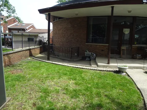 3936 South Clarence Avenue Stickney IL 60402