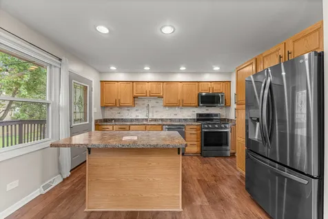 15954 Ozark Avenue Tinley Park IL 60477