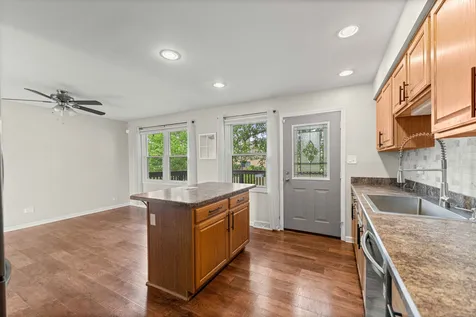 15954 Ozark Avenue Tinley Park IL 60477