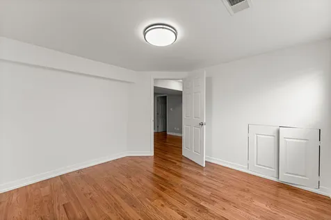 15954 Ozark Avenue Tinley Park IL 60477
