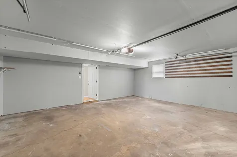 15954 Ozark Avenue Tinley Park IL 60477