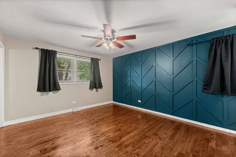 15954 Ozark Avenue Tinley Park IL 60477