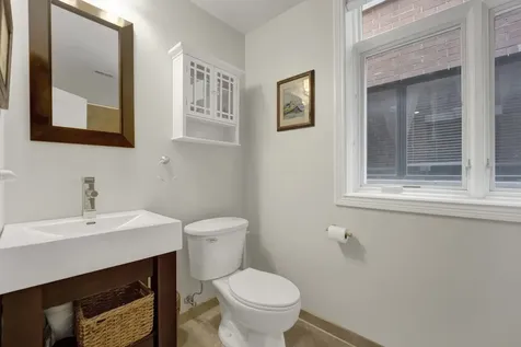 5006 North Western Avenue Chicago IL 60625