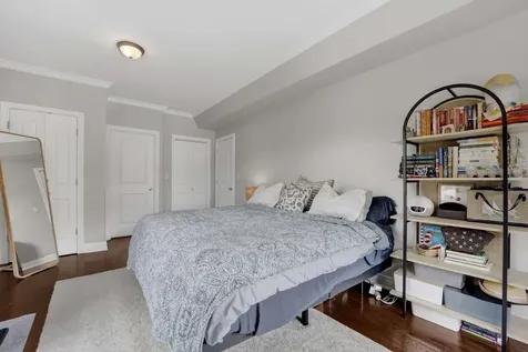 5006 North Western Avenue Chicago IL 60625
