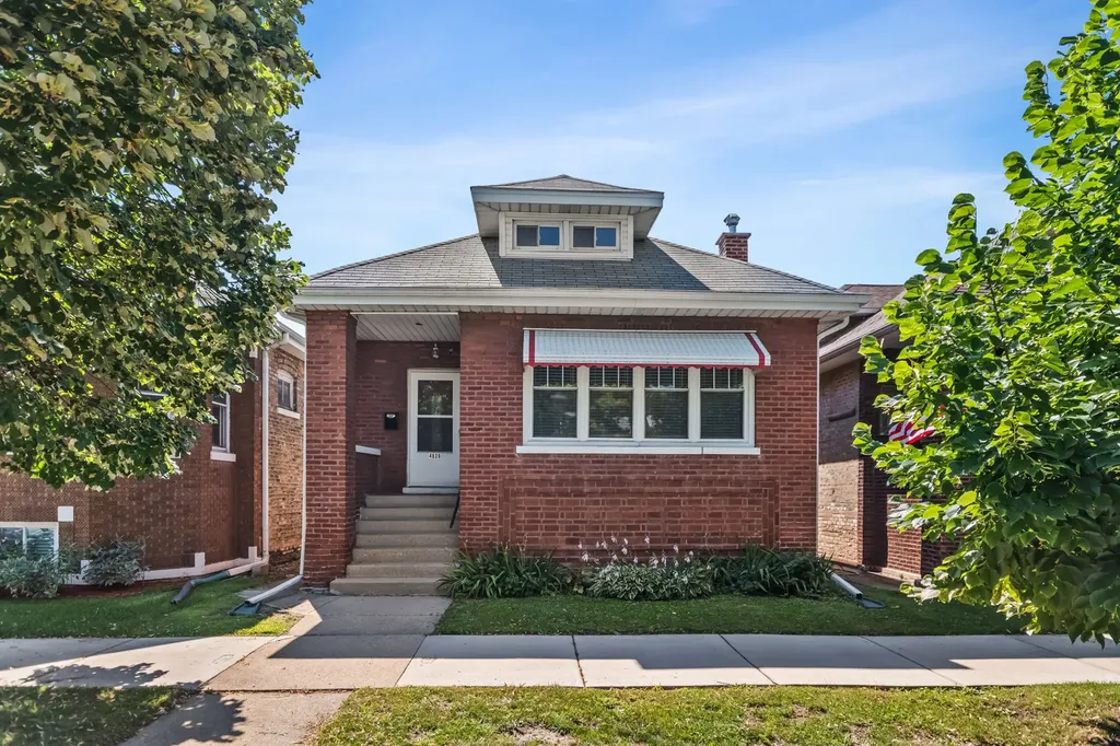 4839 North Kentucky Avenue Chicago IL 60630