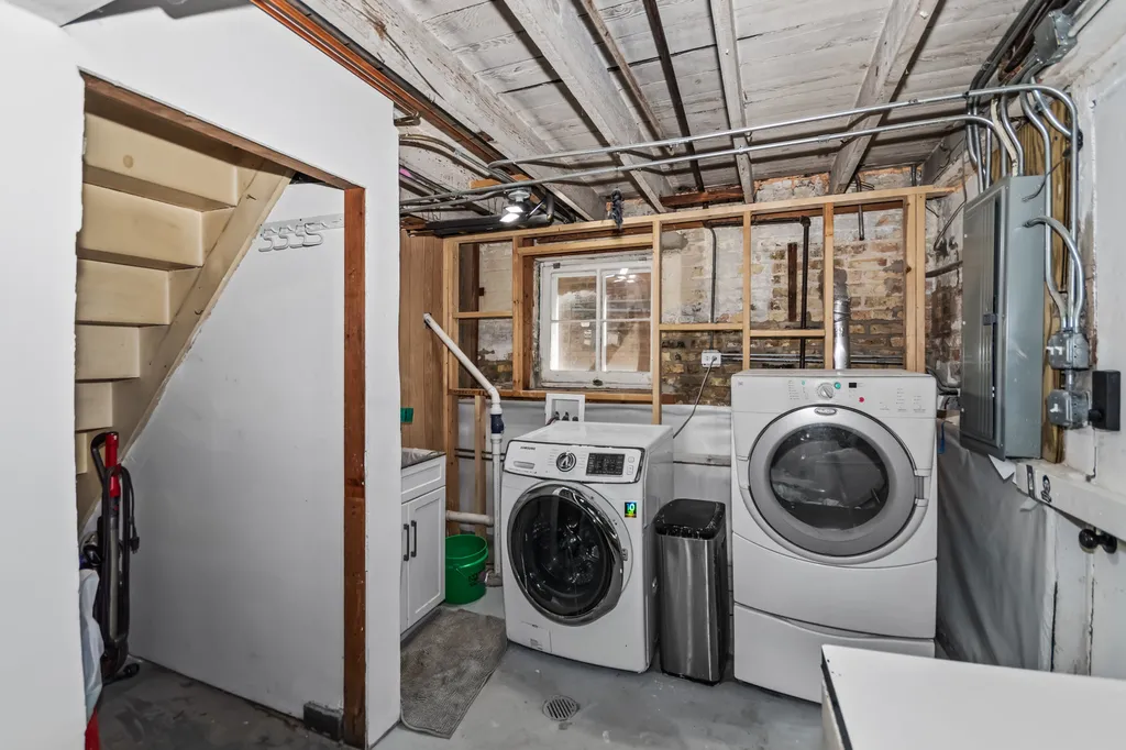 4839 North Kentucky Avenue Chicago IL 60630