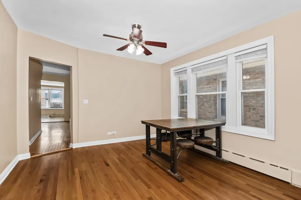 4839 North Kentucky Avenue Chicago IL 60630