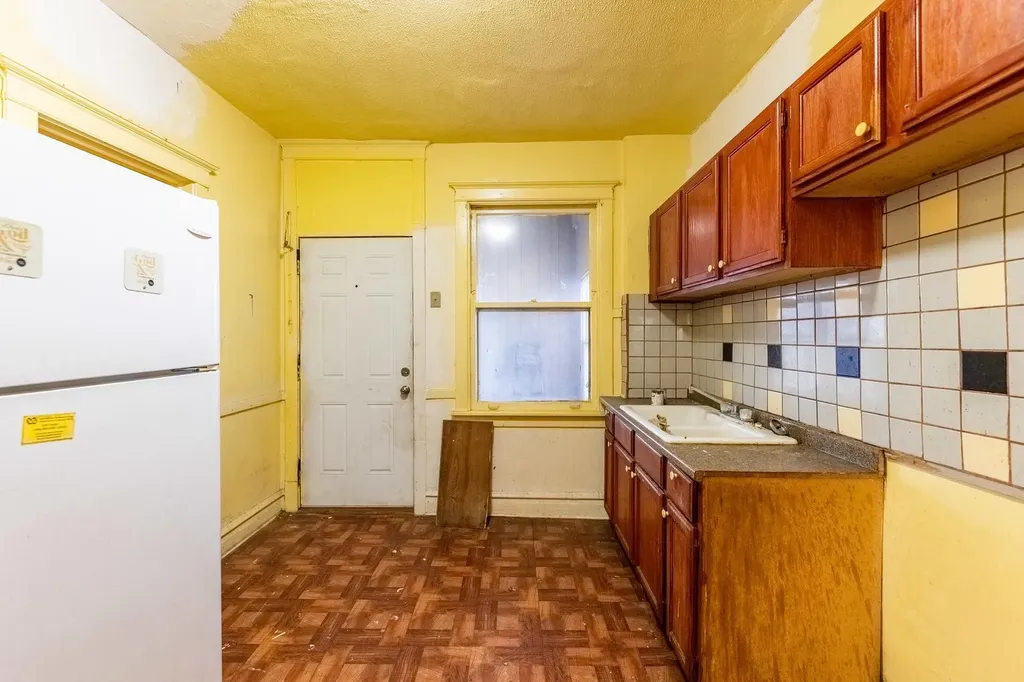 11849 South Wentworth Avenue Chicago IL 60628