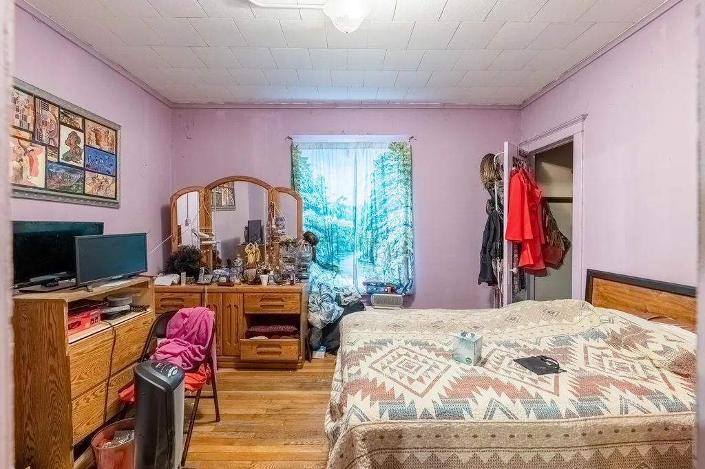 11849 South Wentworth Avenue Chicago IL 60628