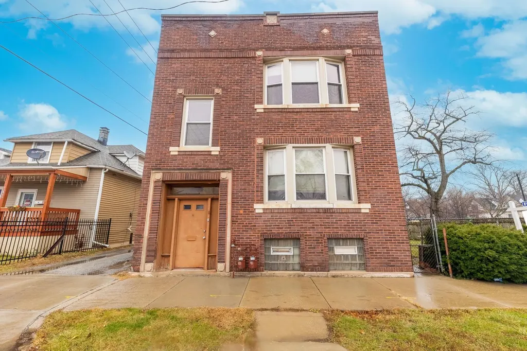 11849 South Wentworth Avenue Chicago IL 60628