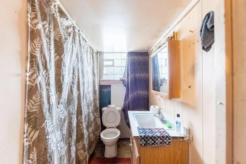 11849 South Wentworth Avenue Chicago IL 60628
