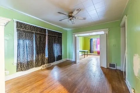 11849 South Wentworth Avenue Chicago IL 60628