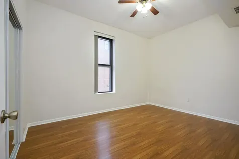 885 North Marshfield Avenue Chicago IL 60622