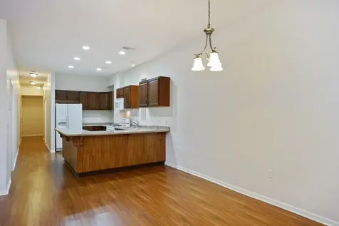 885 North Marshfield Avenue Chicago IL 60622