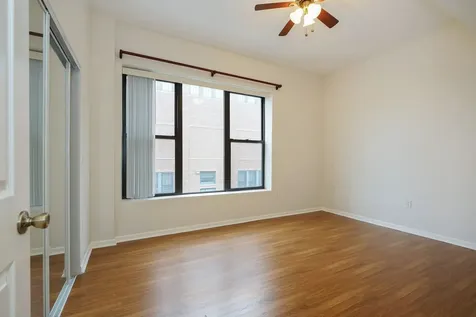 885 North Marshfield Avenue Chicago IL 60622