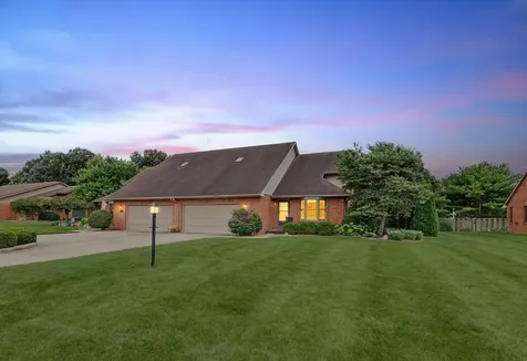 1325 Dickens Court Monticello IL 61856
