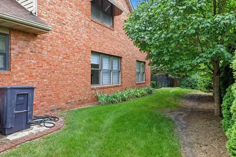1325 Dickens Court Monticello IL 61856