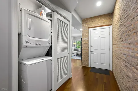 1949 West Leland Avenue Chicago IL 60640